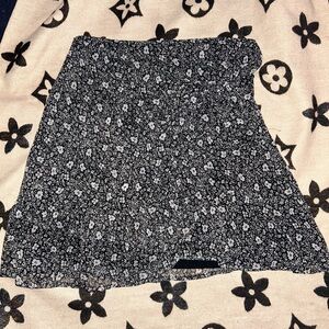 Abercrombie & Fitch Black and White Floral Mini Skirt